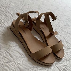 Platform sandals